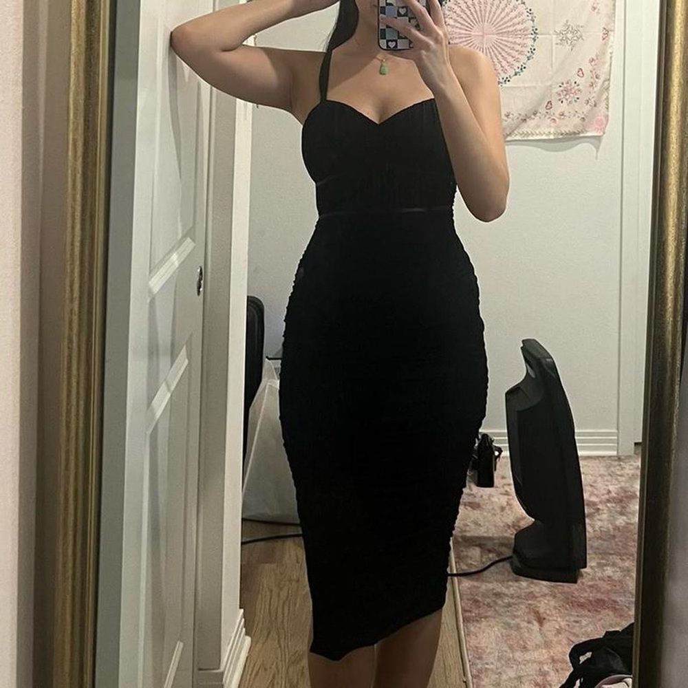 Super cute mesh tiered bodycon maxi dress🖤